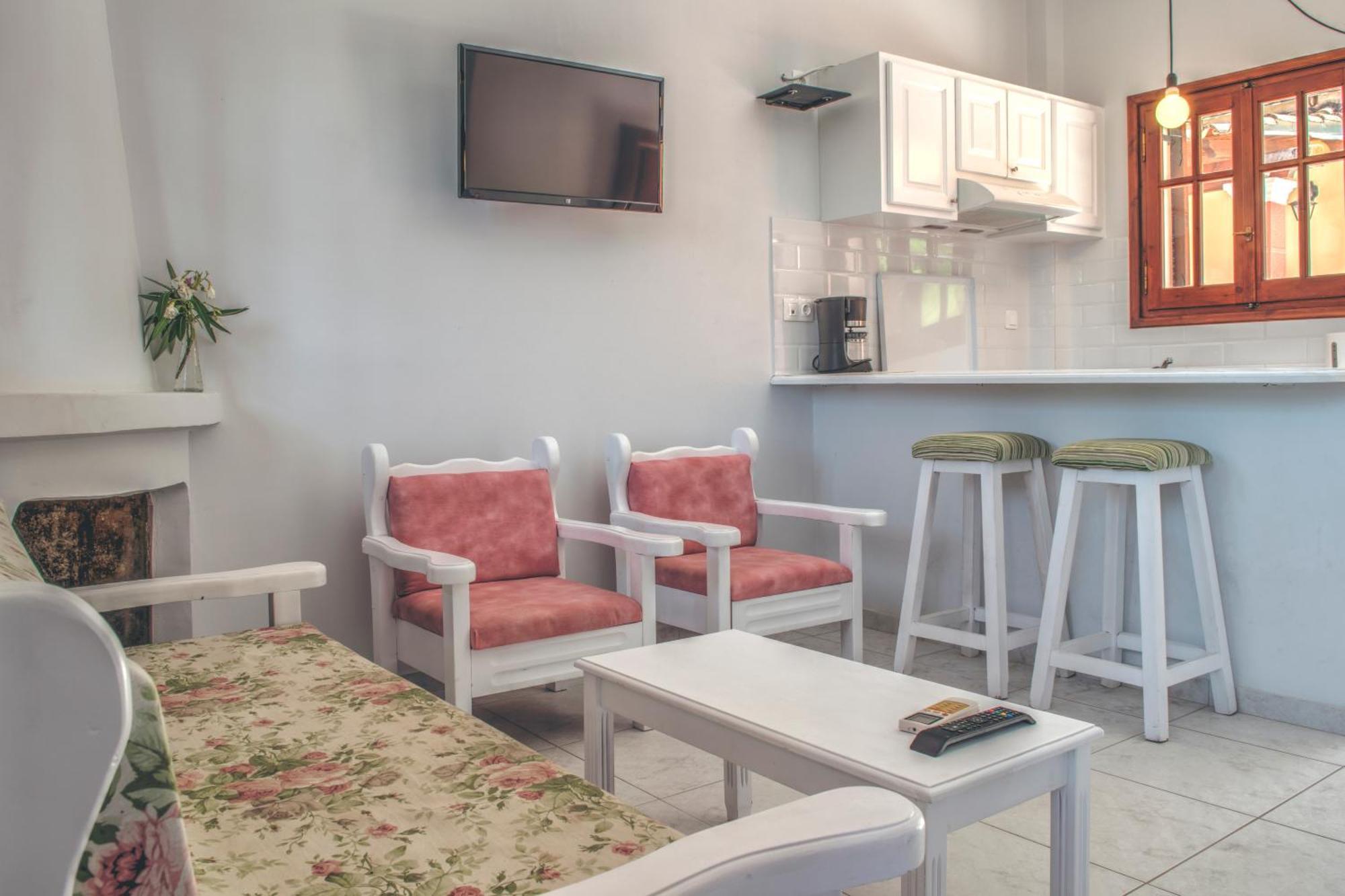 ارمونس The Palm Garden - Idyllic Pool Apartments In A Green Oasis الغرفة الصورة