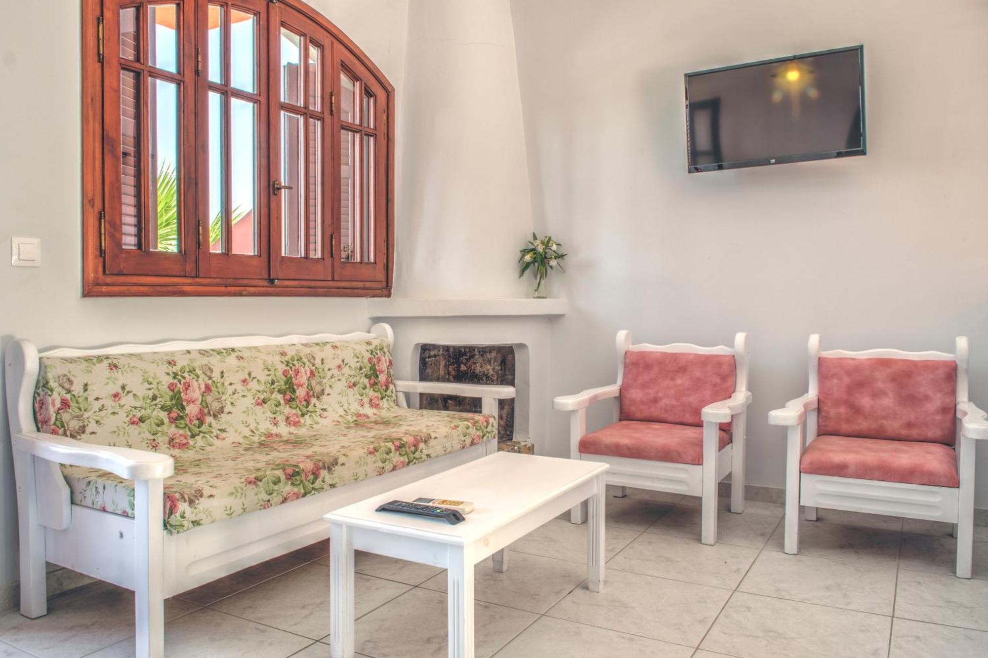 ارمونس The Palm Garden - Idyllic Pool Apartments In A Green Oasis الغرفة الصورة